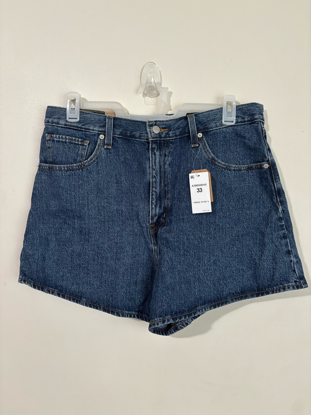 Levi’s Women’s Shorts Size 33